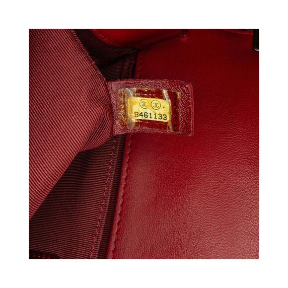 Pre Loved Chanel Medium Lambskin Boy Flap - Picture 5 of 7